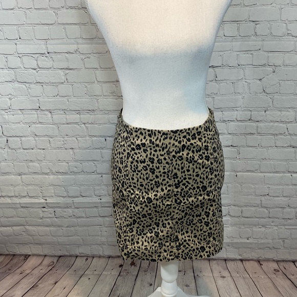 JOLT Mini Skirt Stretchy Cheetah-5 - Picture 1 of 3